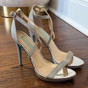 Betsy Johnson Elegant Silver Strappy Heels